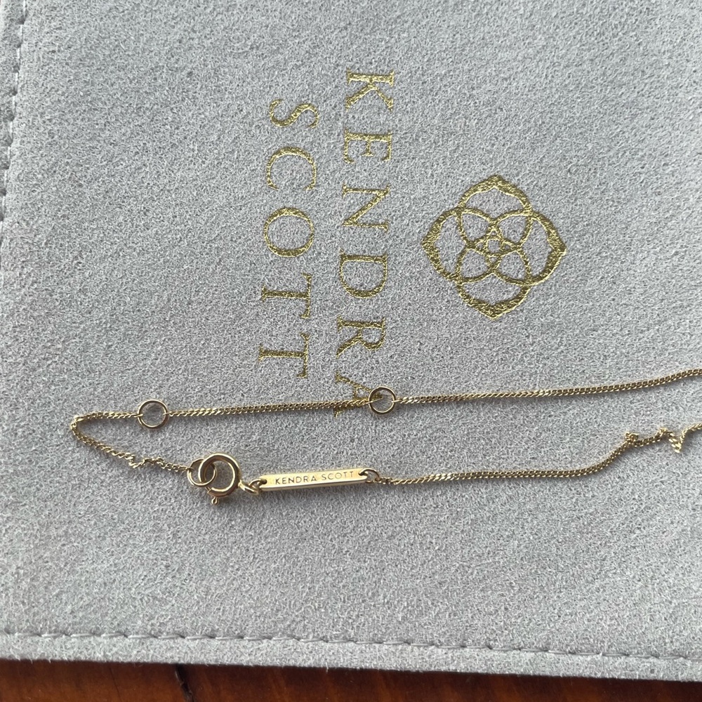 Kendra Scott Lela Necklace - Picture 3 of 5